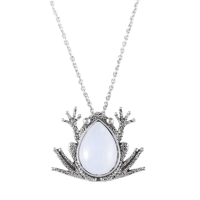 清脆小溪 银蟾赋运锁骨链 气质优雅精致风个性选择时尚镶嵌工艺 合金 项链 女款