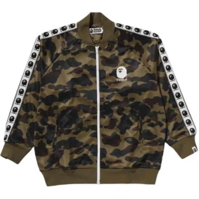 A BATHING APE 1ST CAMO FW25 CAMO