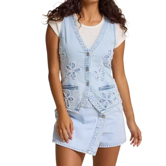ALTAR'D STATE Belle Floral Denim Vest