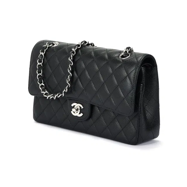 Chanel Classic Flap Medium Black