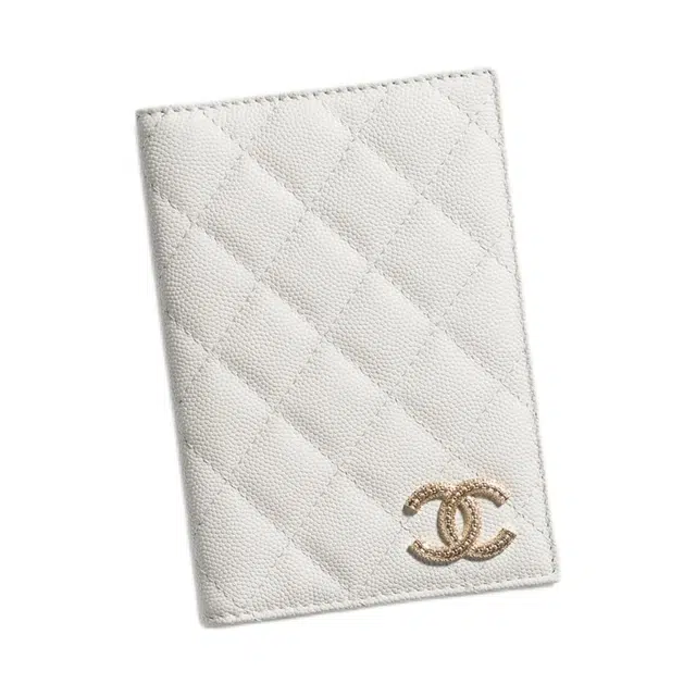 CHANEL 25A Light Grey