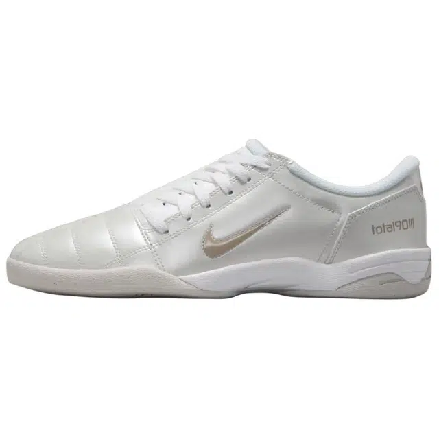 Nike Total 90 III