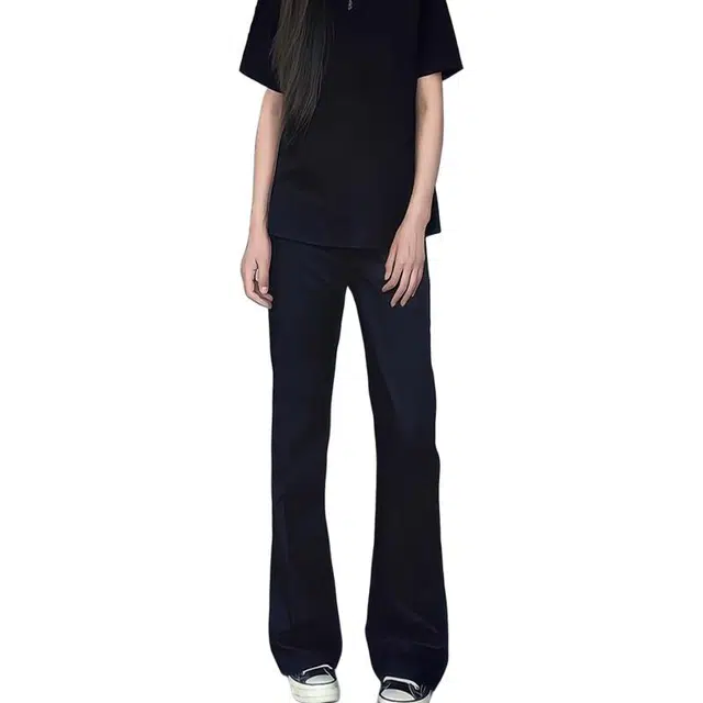 黑马漫画 微喇薄款美式高街修身直筒牛仔裤 男女同款