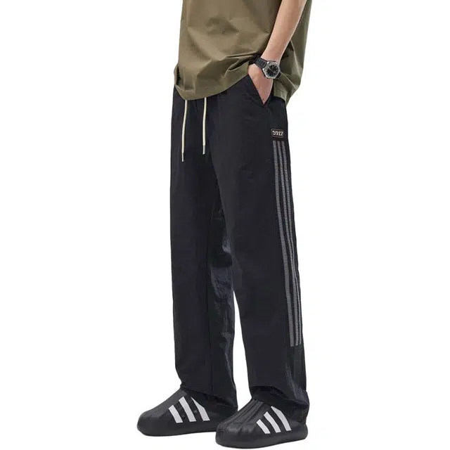 协协乐 冰丝裤子薄款凉感透气速干侧边条纹设计感运动阔腿伞兵美式潮牌宽松长裤休闲裤 男款