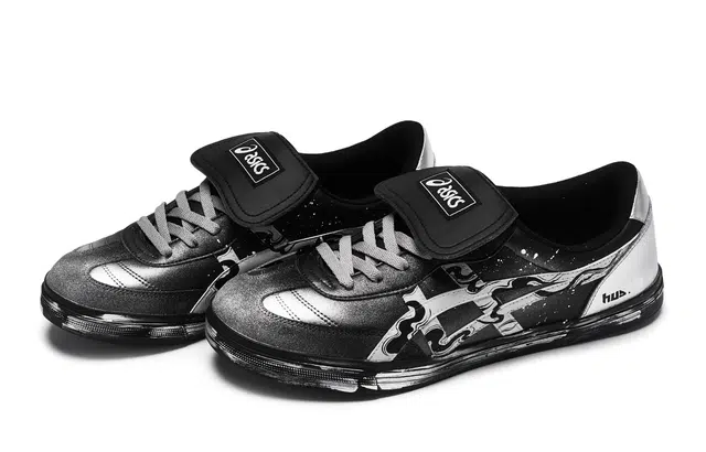 Asics Aaron 811