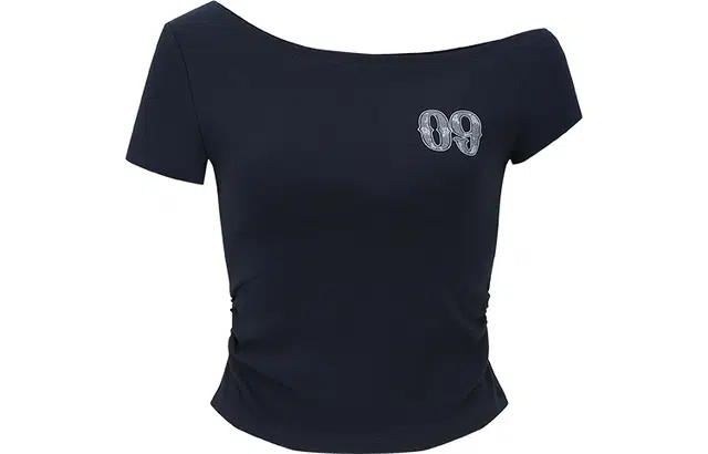 URBAN REVIVO UR T T_