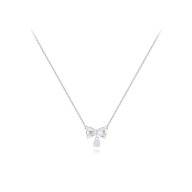 【纯银999】 六桂福珠宝 蝴蝶结 小众设计经典百搭精致高级感简约学生日常时尚轻奢约会通勤温柔气质可调节锁骨链#好运 足银 项链 女款