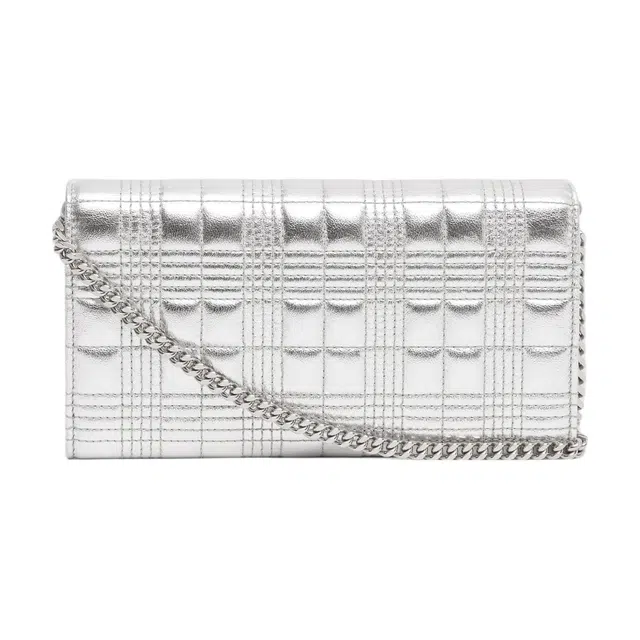 Burberry Lola Logo