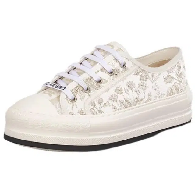 DIOR Walk'n'Dior