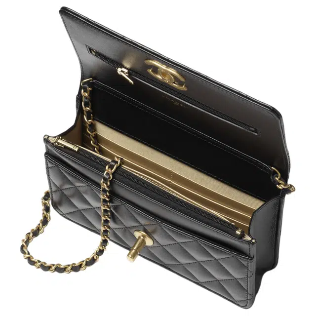 CHANEL 25B C