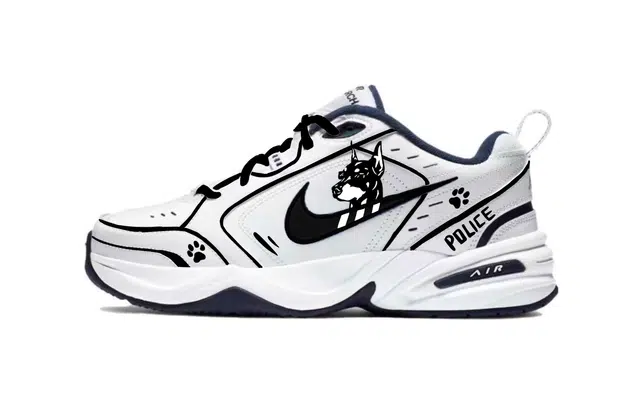 Nike Air Monarch 4