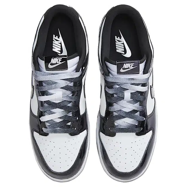 Nike Dunk Low SE Panda