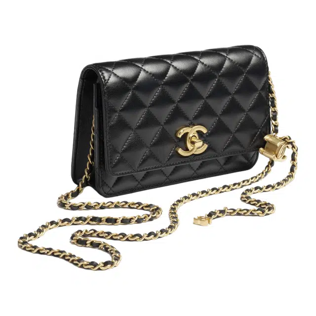 CHANEL 25B C