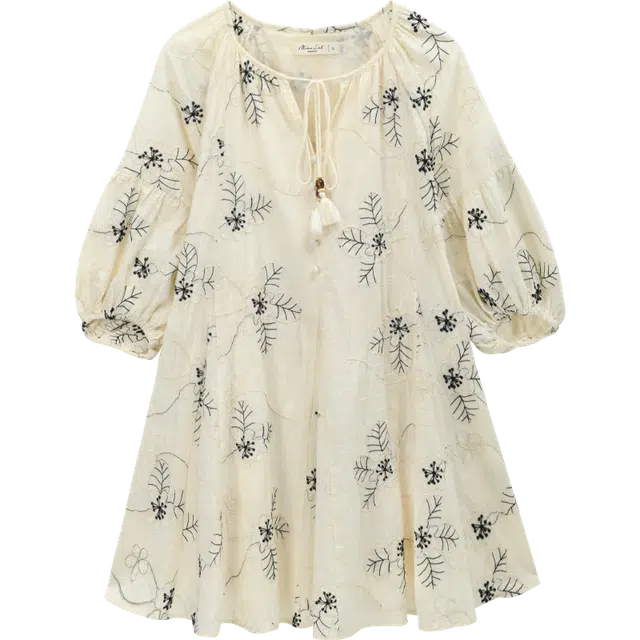 谜秀 刺绣娃娃裙秋 七分灯笼袖 米杏色棉质长袖连衣裙 女款