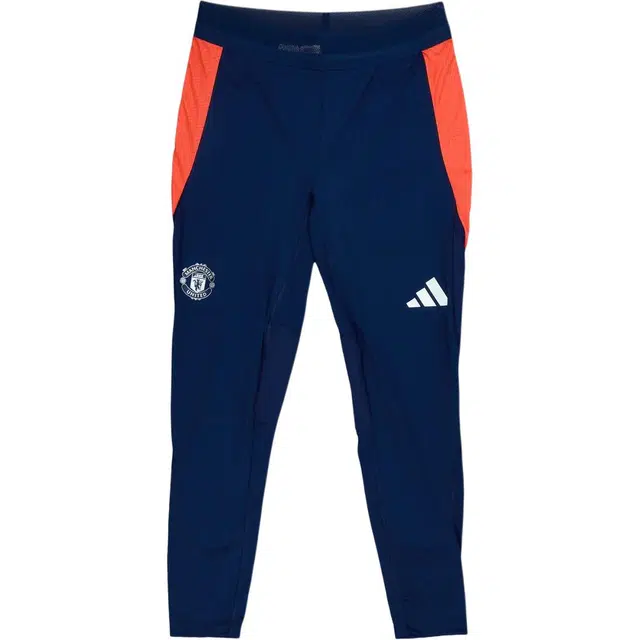 adidas Manchester United 2024-25 logo