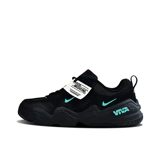 Nike Tech Hera