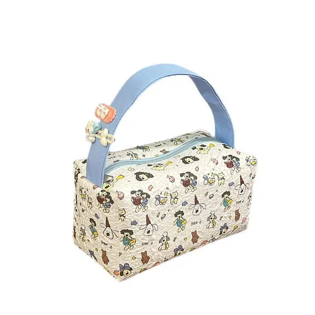 泛瓷洗漱包春夏超可爱感手提包女大容量收纳包肌理立体化妆包 便携