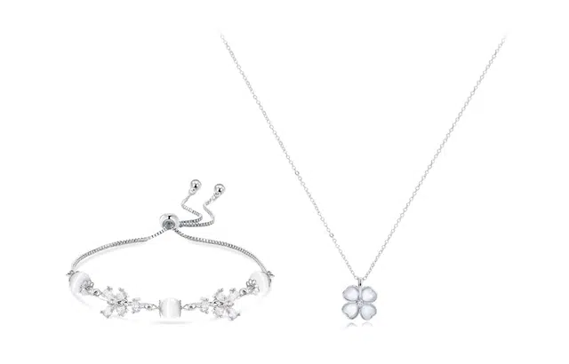 尚银福 浪漫四叶草系列 森系小清新时尚优雅气质轻奢高级感 国潮新中式精致简约小众创意设计灵动闪耀百搭手饰 合金 手链 女款