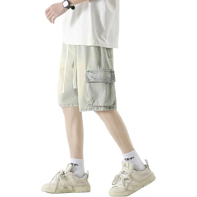 AWAO