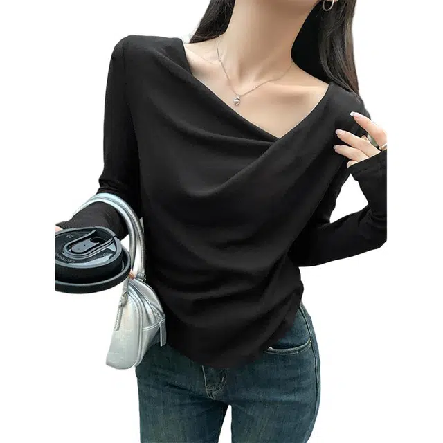 MUCCHIC T