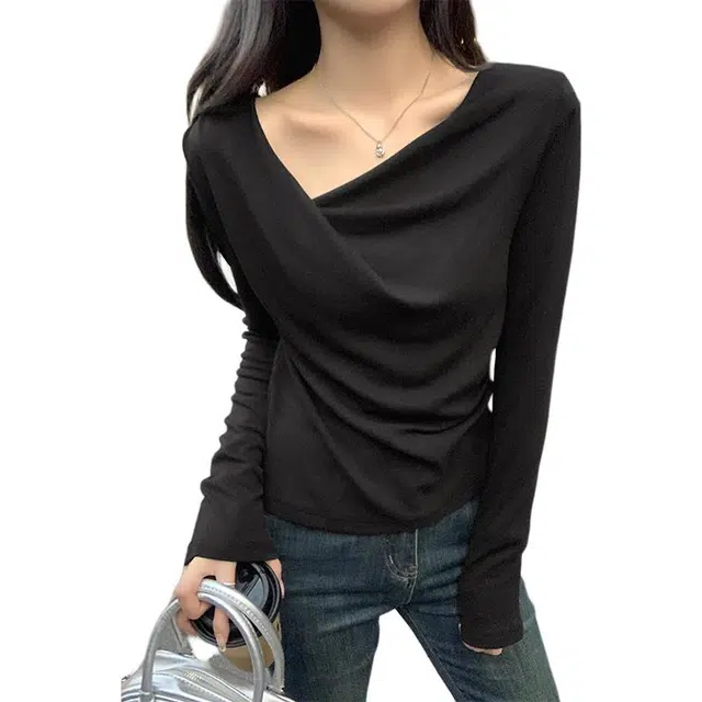 MUCCHIC T