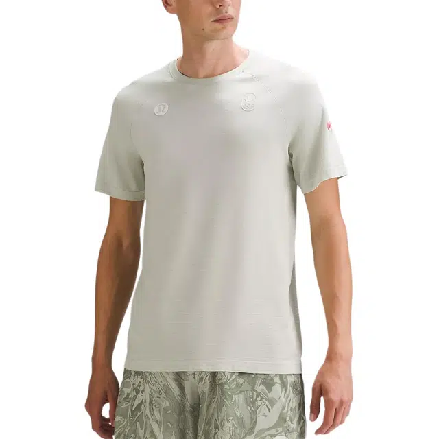 lululemon Metal Vent Tech Silverescent T Slight Stripe Light SageWhite