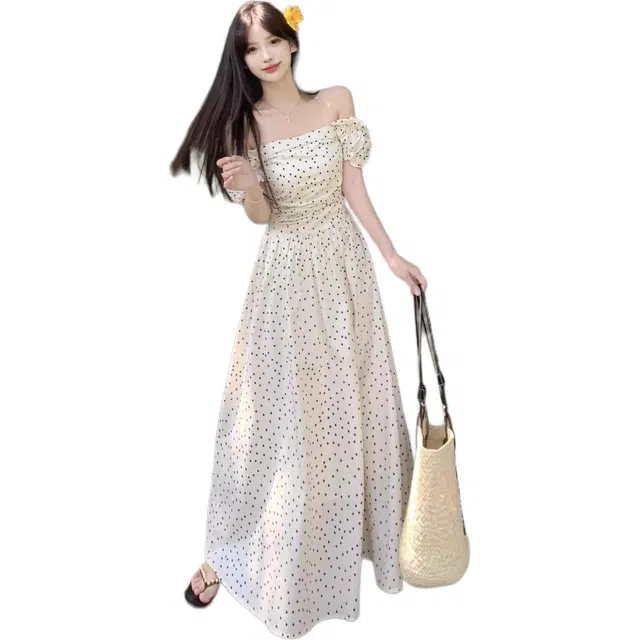 小卷要加油 法式小众设计感小飞袖波点夏女微胖显瘦吊带连衣裙 女款