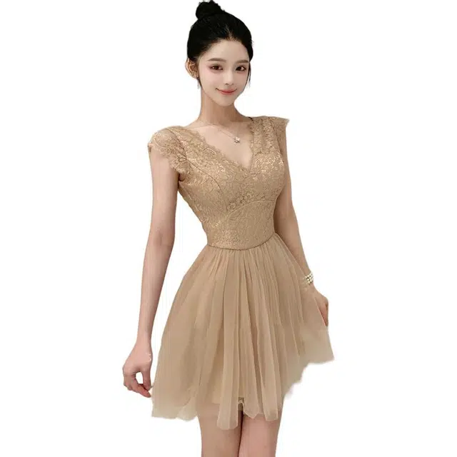 Kiki Clothing Boutique V