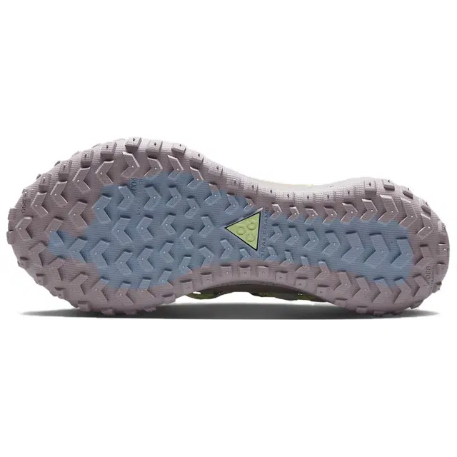 Nike ACG Mountain Fly