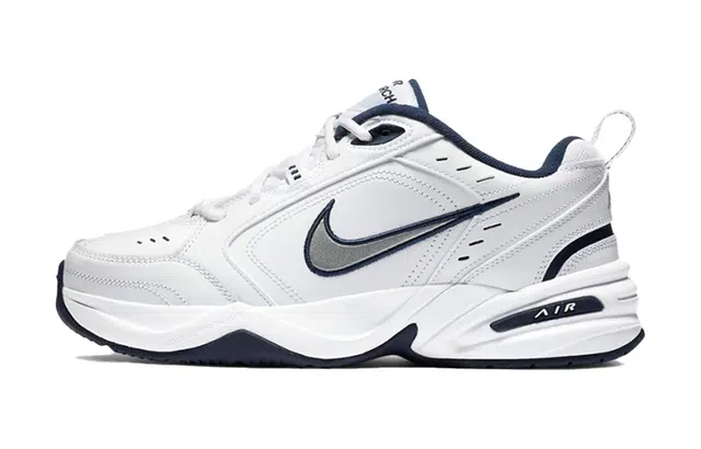 Nike Air Monarch 4