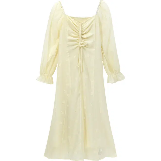 谜秀 杏色腰果花刺绣 桃心领抽绳设计显瘦早秋长裙连衣裙 女款