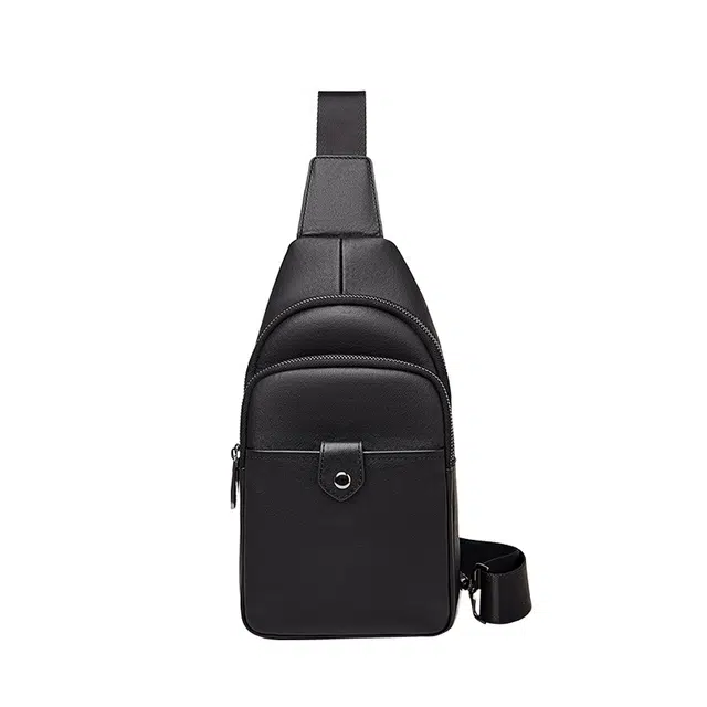 老人头 时尚简约商务轻便通勤斜挎包 头层牛皮 胸包 男款 黑色