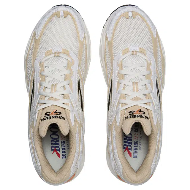 Brooks Adrenaline GTS 4