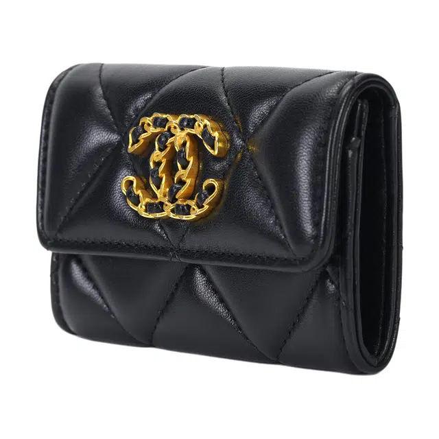 CHANEL 19Bag Logo