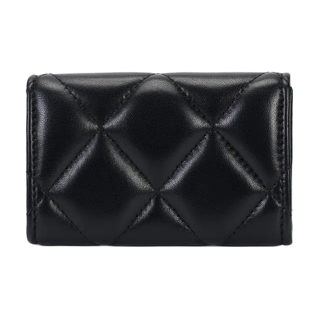 CHANEL 19Bag Logo