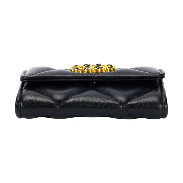 CHANEL 19Bag Logo