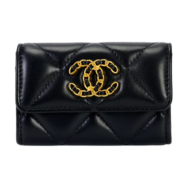 CHANEL 19Bag Logo