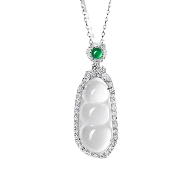 陌阡雪 【四季豆平安】福豆 平安喜乐 转运纳福 新中式轻奢气质精致高级感 小众设计时尚高级感 日常通勤百搭#好运天然 玉髓 项链 女款