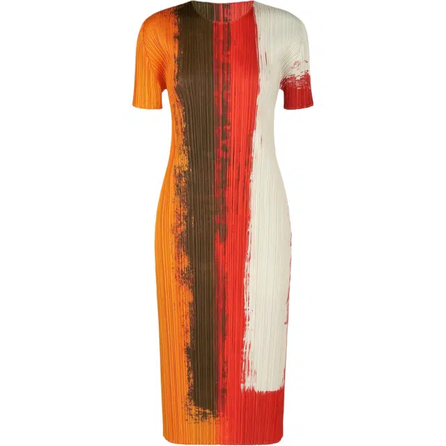 PLEATS PLEASE ISSEY MIYAKE