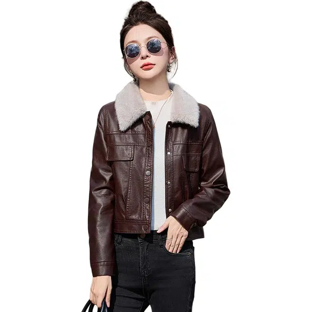 稻草人 时尚简约修身显瘦加绒加厚短款外套皮衣 女款