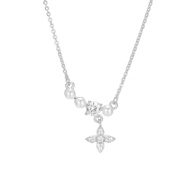 珂里 温柔气质轻奢时尚小众百搭法式大气花朵吊坠闪耀高级感温柔甜美 合金 项链 女款