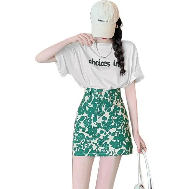 Kiki Clothing Boutique T