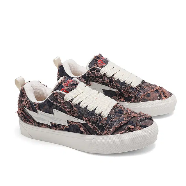 学院风闪电小香风时尚潮流百搭简约 包裹性耐磨轻便 低帮 板鞋 男女同款