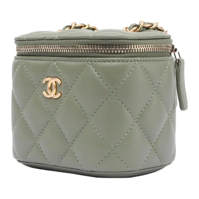 CHANEL 21B