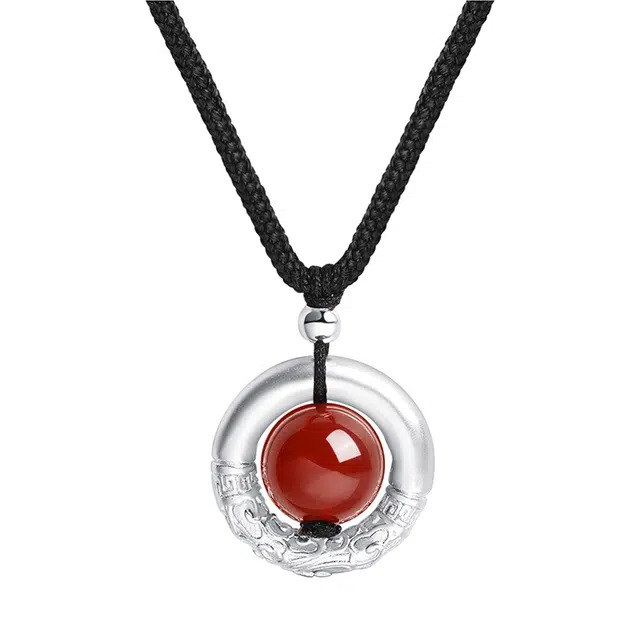 金大福 【相思红豆】祥云相思豆平安扣 新中式国潮 招财转运 轻奢设计感 日常百搭锁骨链约会礼#好运 玛瑙 项链 男女同款情侣款