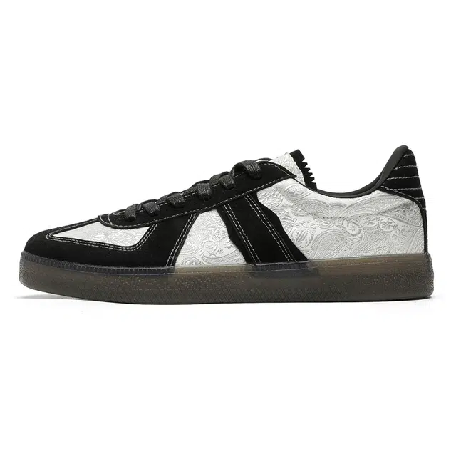 乐乐鱼 经典复古休闲时尚舒适潮流个性 耐磨透气 低帮 板鞋 男款 白黑