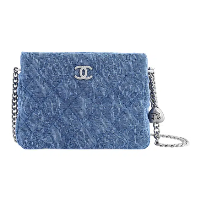 CHANEL 23P Hobo Tote