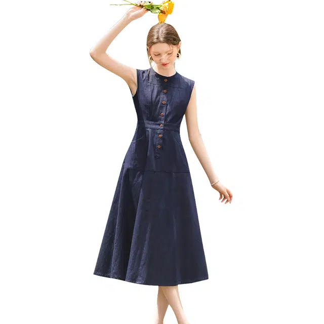 她池 简约风圆领修身收腰中长款牛仔无袖连衣裙 女款