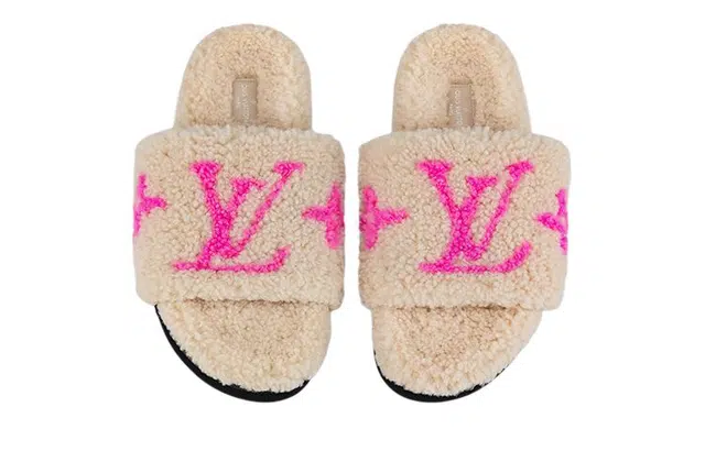LOUIS VUITTON Paseo Flat Comfort