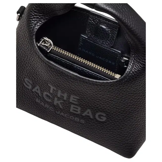 MARC JACOBS